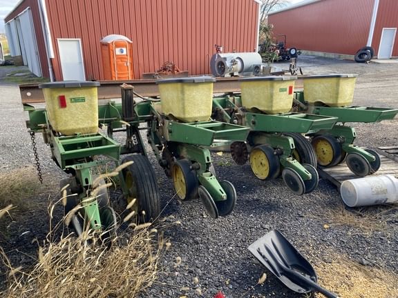 Main image John Deere 7000