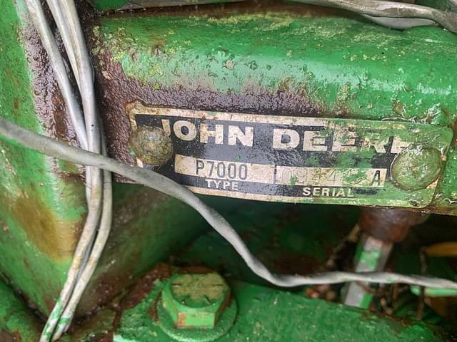 Image of John Deere 7000 equipment image 3