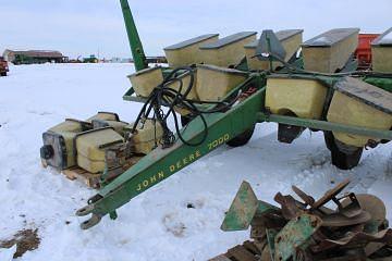 Image of John Deere 7000 equipment image 3