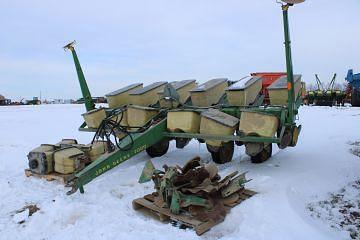 Image of John Deere 7000 equipment image 1