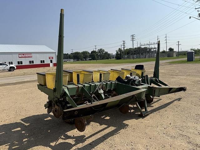 Image of John Deere 7000 equipment image 2