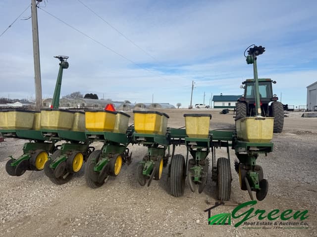 Image of John Deere 7000 equipment image 3