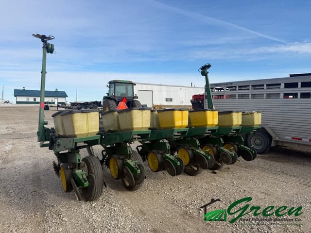 Image of John Deere 7000 equipment image 2