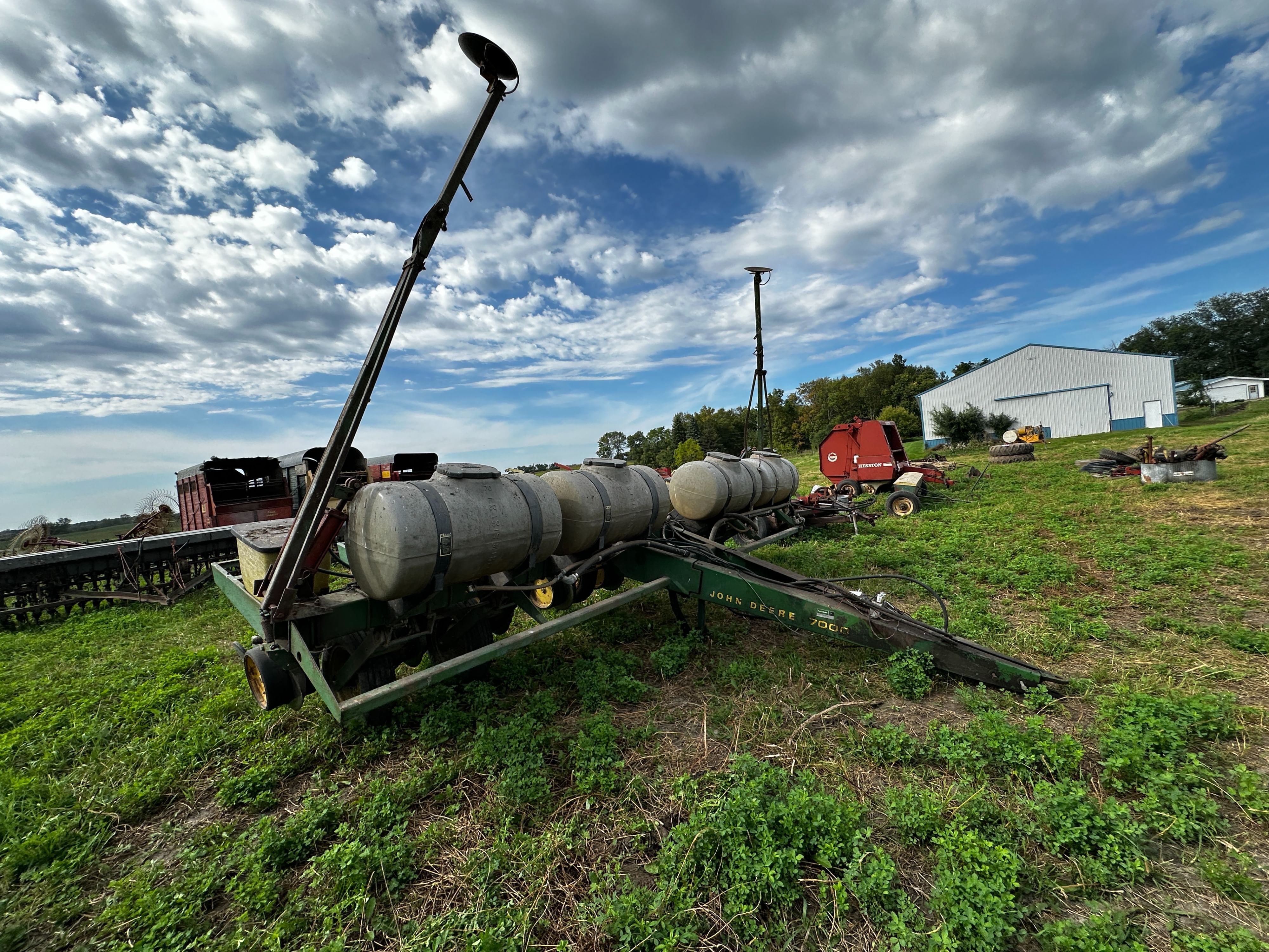 John Deere 7000 Equipment Image0