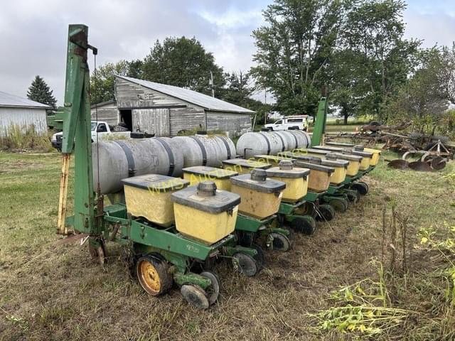 Image of John Deere 7000 equipment image 3