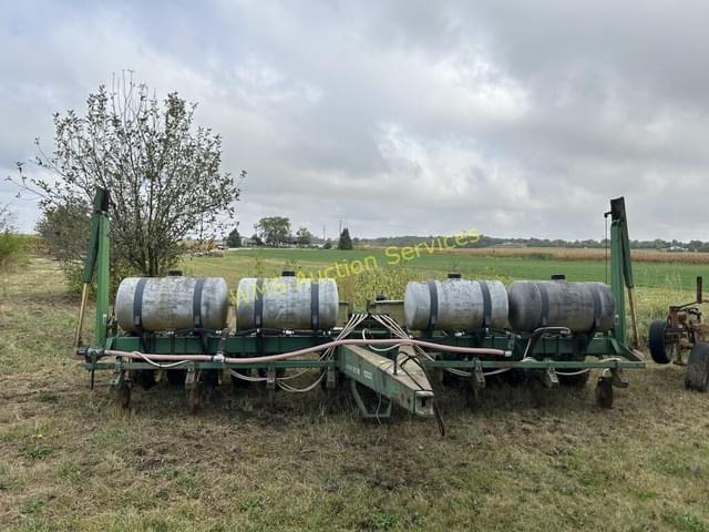 Image of John Deere 7000 equipment image 1