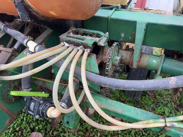 Image of John Deere 7000 equipment image 3