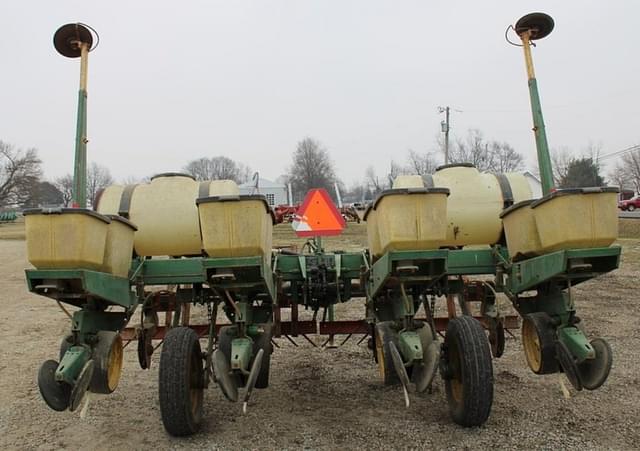 Image of John Deere 7000 equipment image 3