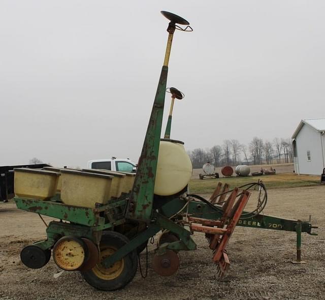 Image of John Deere 7000 equipment image 4