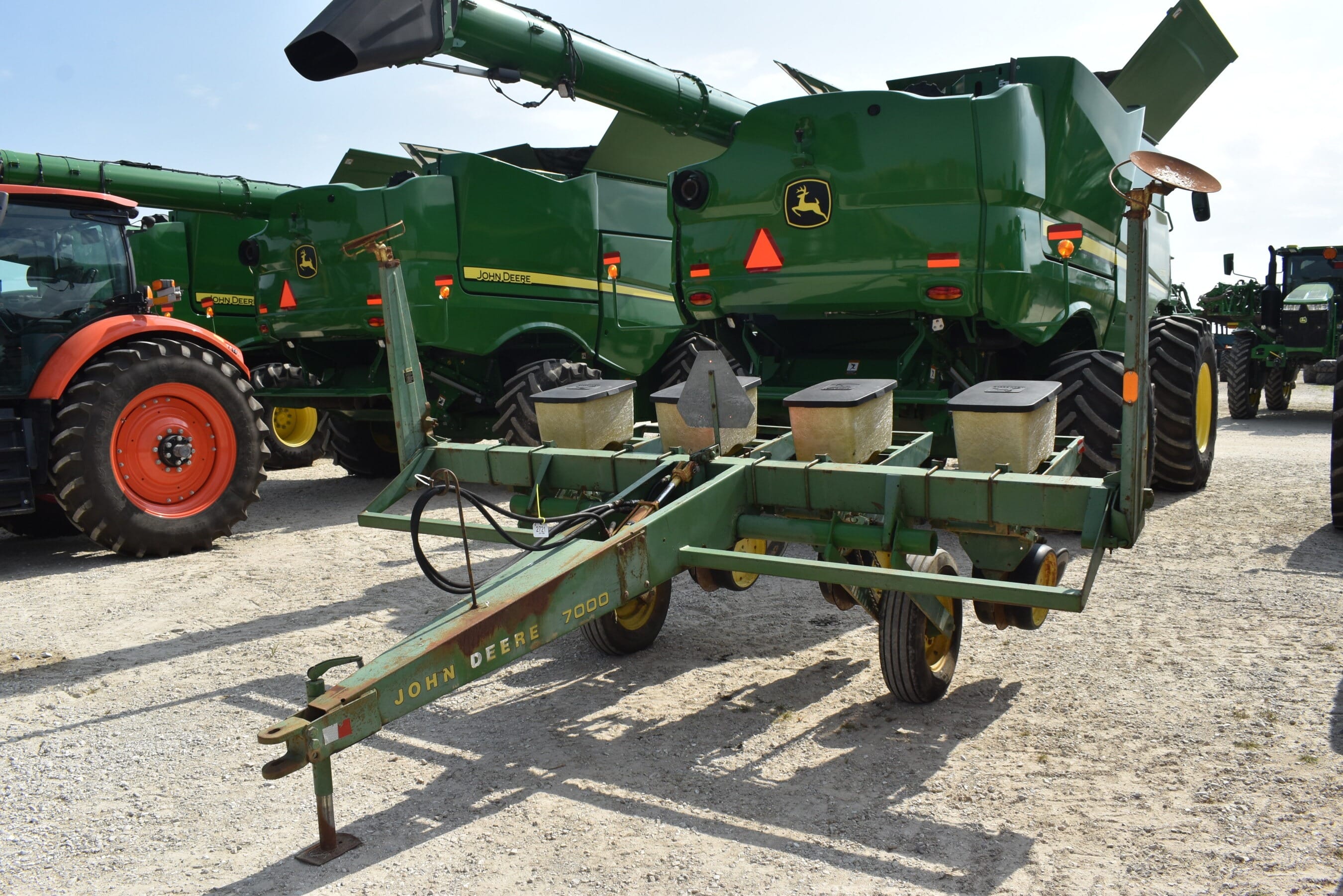 John Deere 7000 Equipment Image0