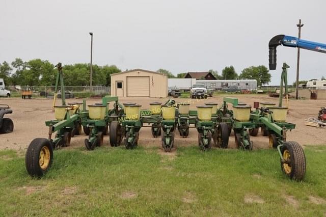 Image of John Deere 7000 equipment image 4
