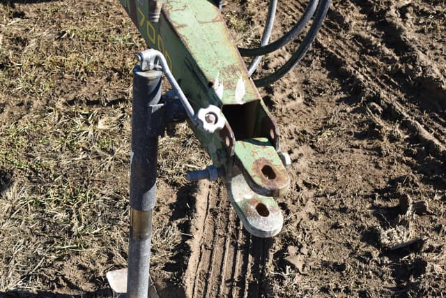 Image of John Deere 7000 equipment image 3