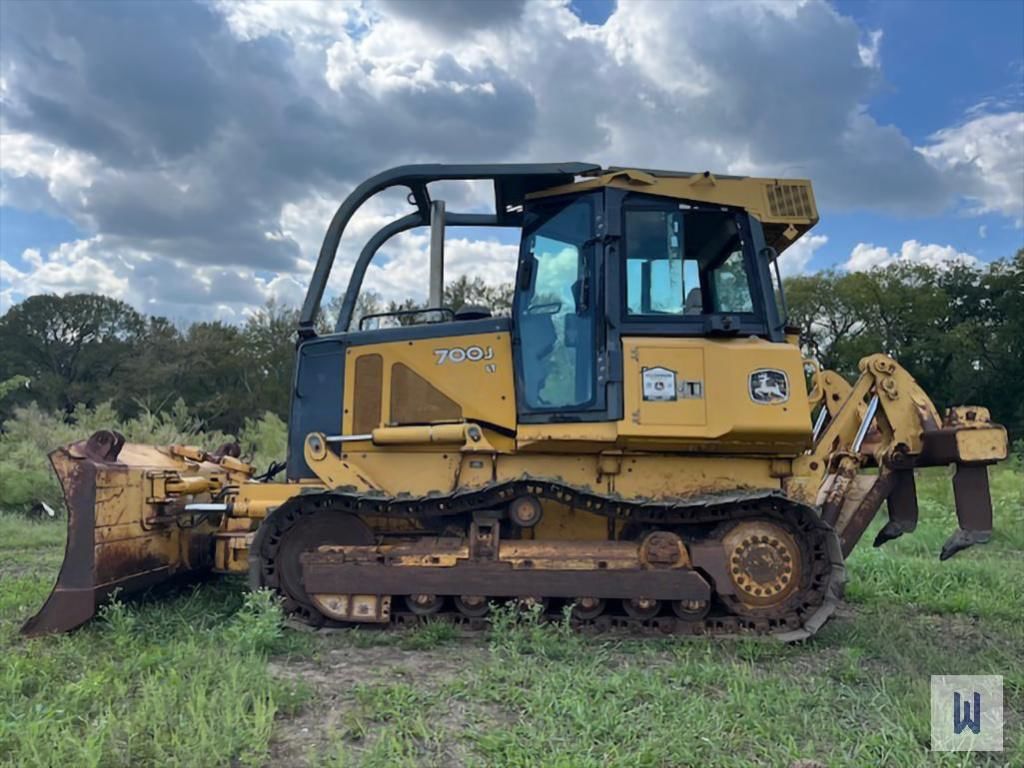Main image John Deere 700J LT