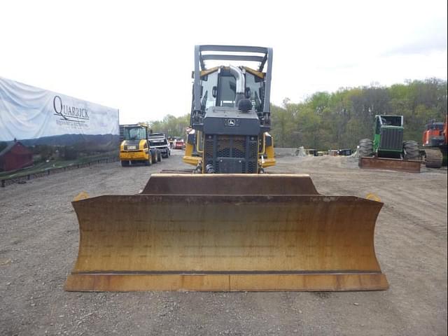 Image of John Deere 700L LGP equipment image 1