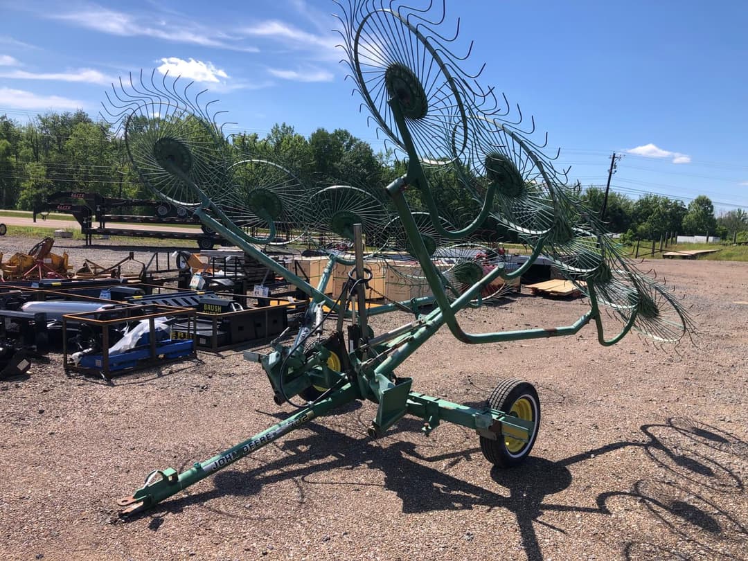 Image of John Deere 702 Primary image