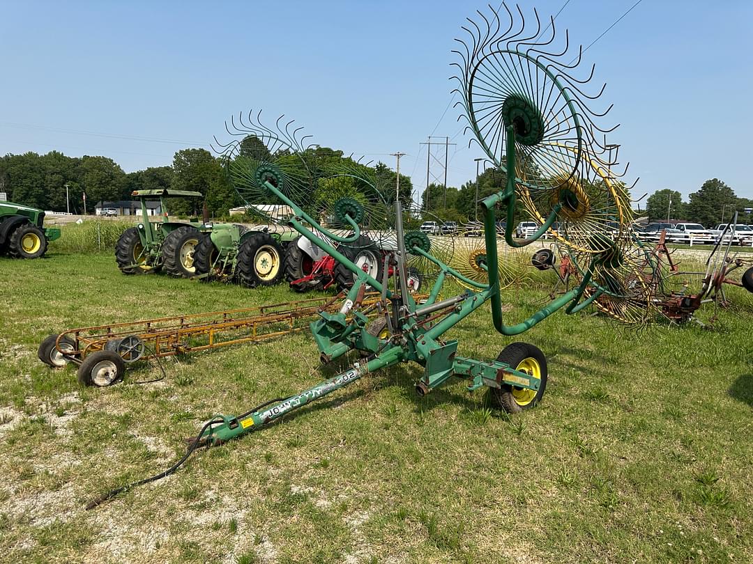Image of John Deere 702 Primary image