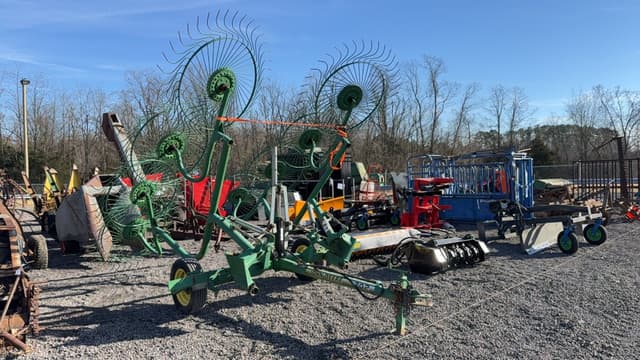 Image of John Deere 702 equipment image 1