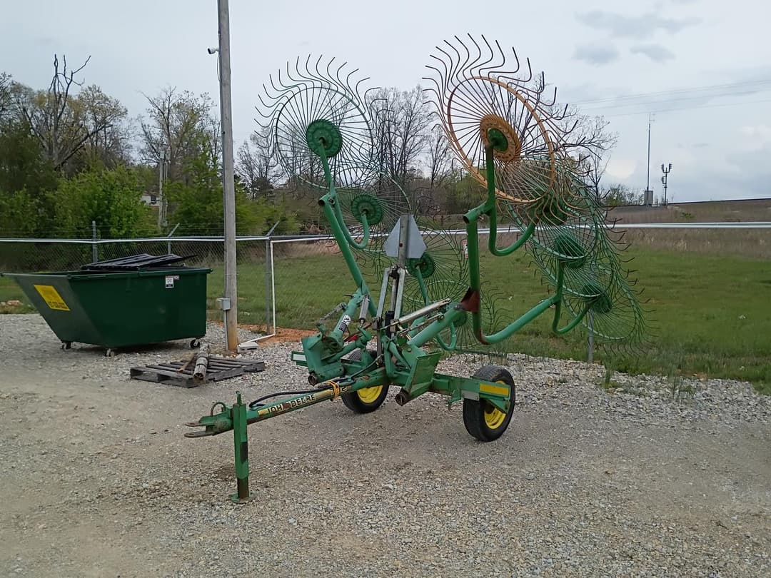 Image of John Deere 702 Primary image