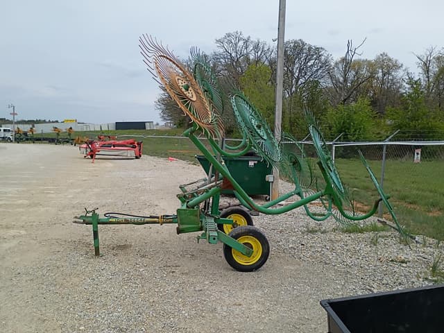 Image of John Deere 702 equipment image 1