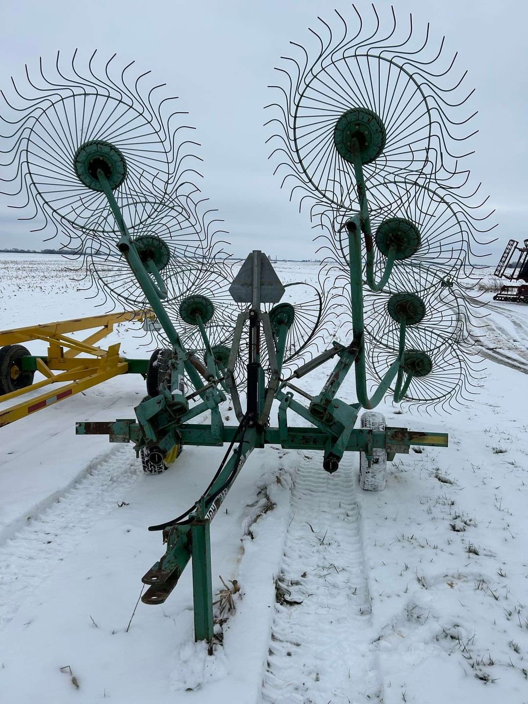 Image of John Deere 702 Image 0