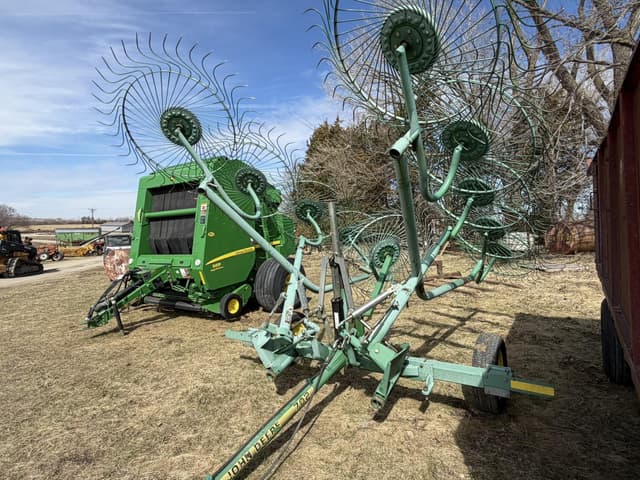 Image of John Deere 702 equipment image 4