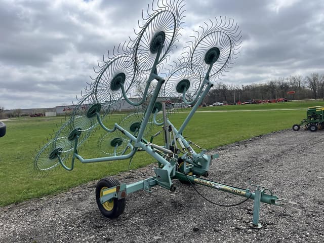 Image of John Deere 702 equipment image 2