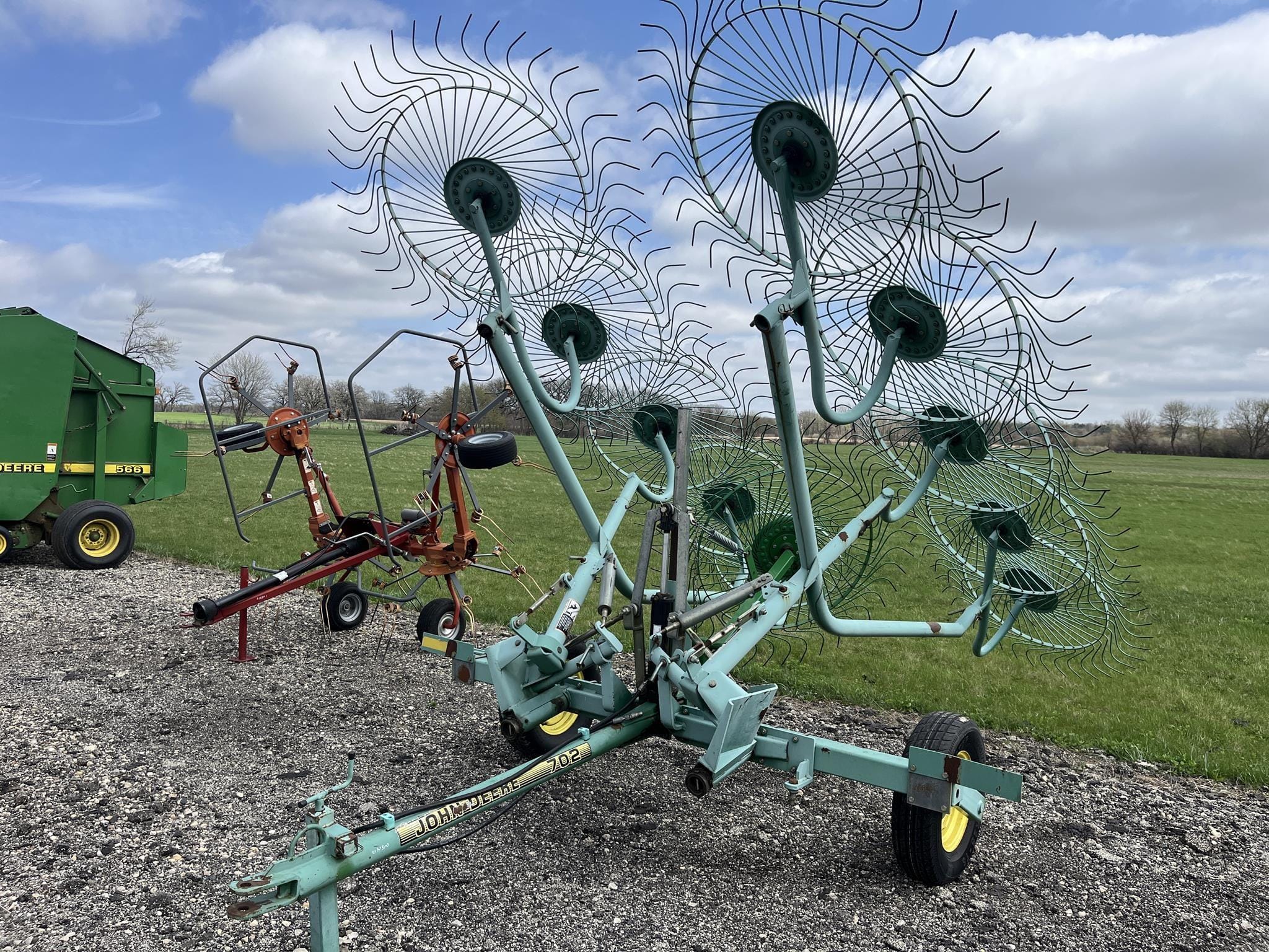 John Deere 702 Equipment Image0