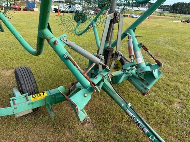 Image of John Deere 702 equipment image 1