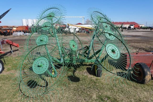 Image of John Deere 702 equipment image 4