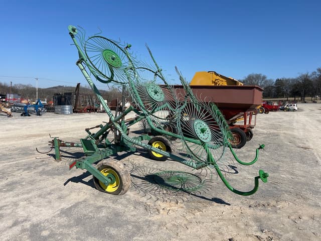 Image of John Deere 702 equipment image 1