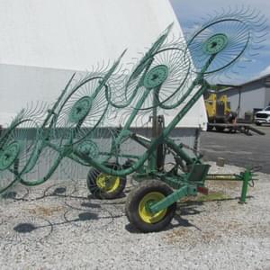 2004 John Deere 702 Image