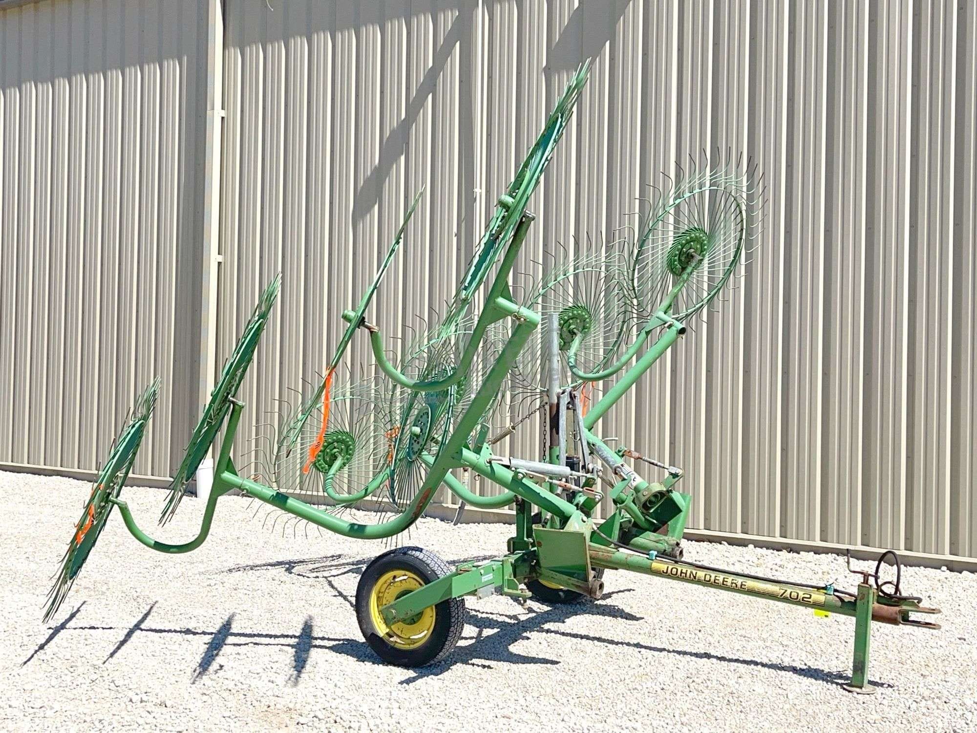 John Deere 702 Equipment Image0