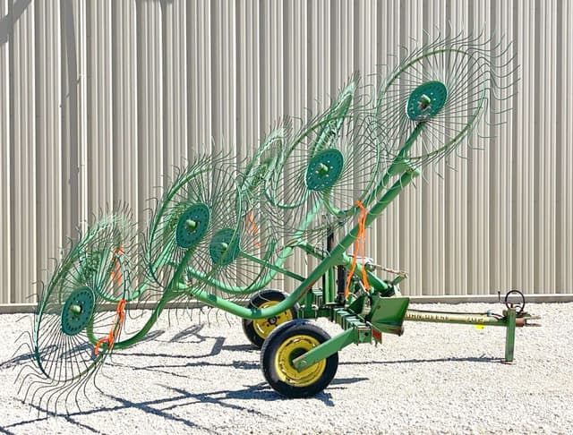 Image of John Deere 702 equipment image 2