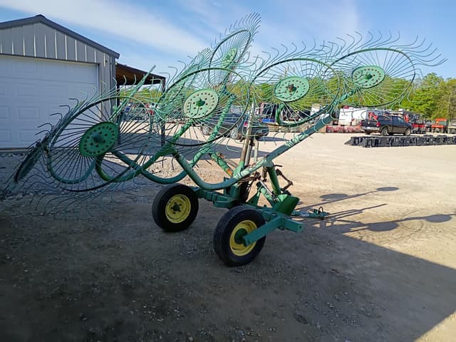 Image of John Deere 702 equipment image 4