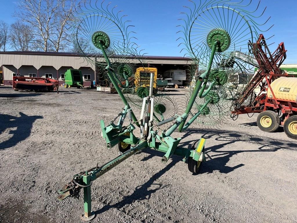 John Deere 702 Equipment Image0