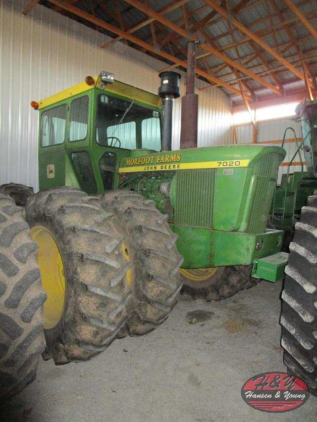 Image of John Deere 7020 equipment image 4