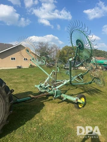 Main image John Deere 702