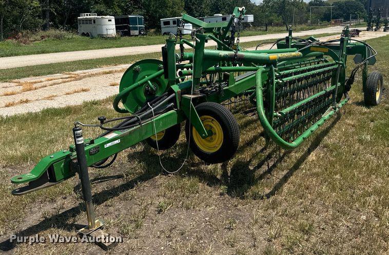 Image of John Deere 705 Primary image