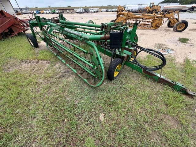 Image of John Deere 705 equipment image 2