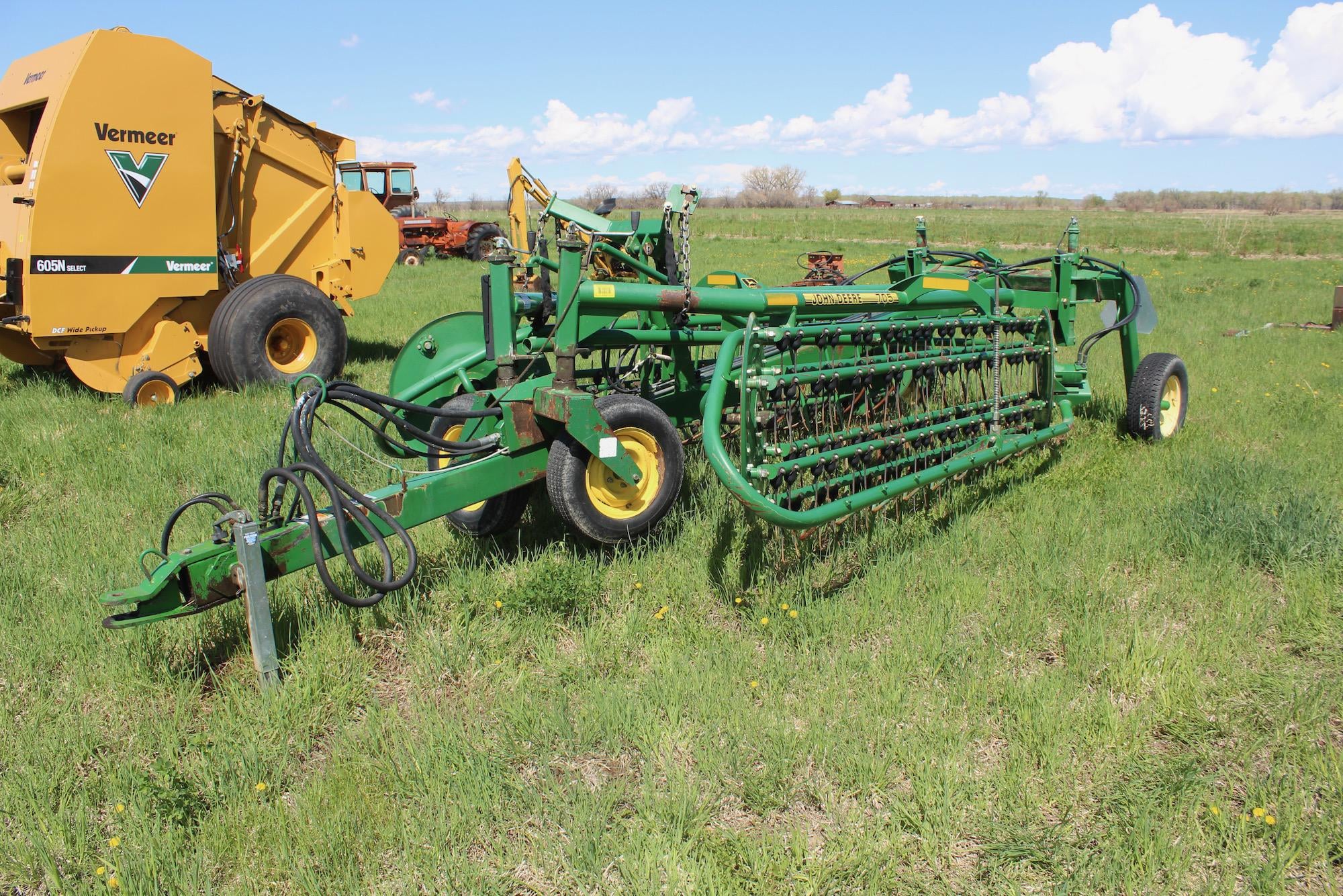 SOLD - John Deere 705 Rake Hay and Forage with 20 ft | Tractor Zoom