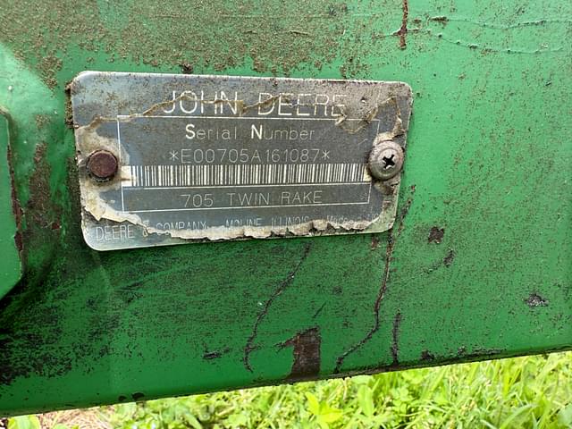 Image of John Deere 705 equipment image 3