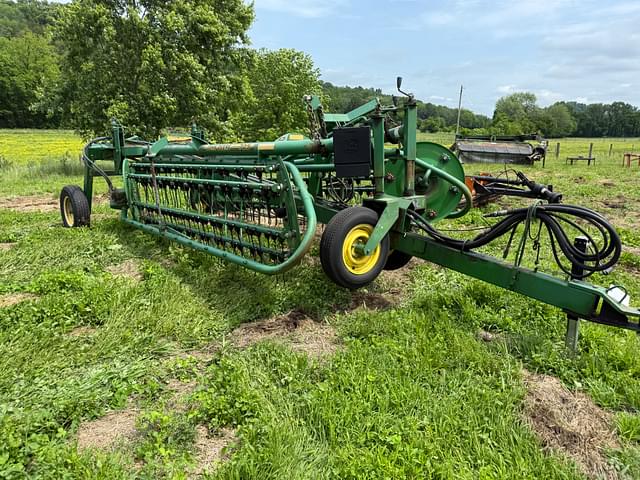 Image of John Deere 705 equipment image 1
