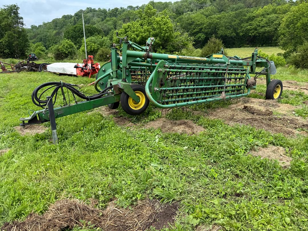 Image of John Deere 705 Primary image