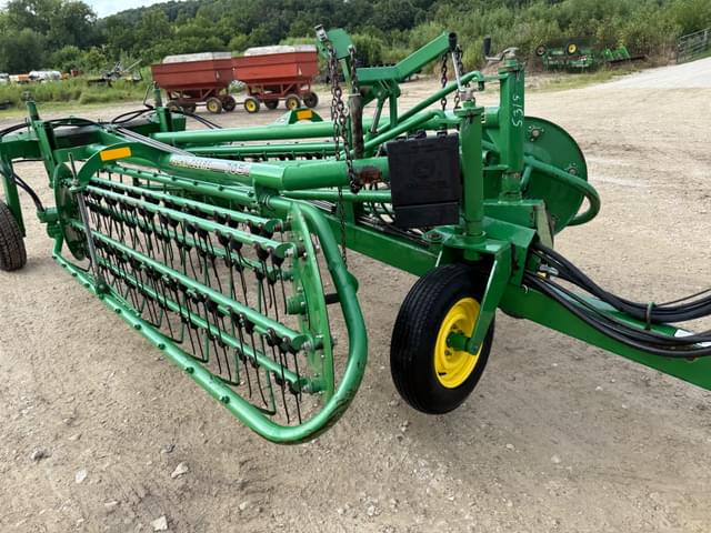 Image of John Deere 705 equipment image 3