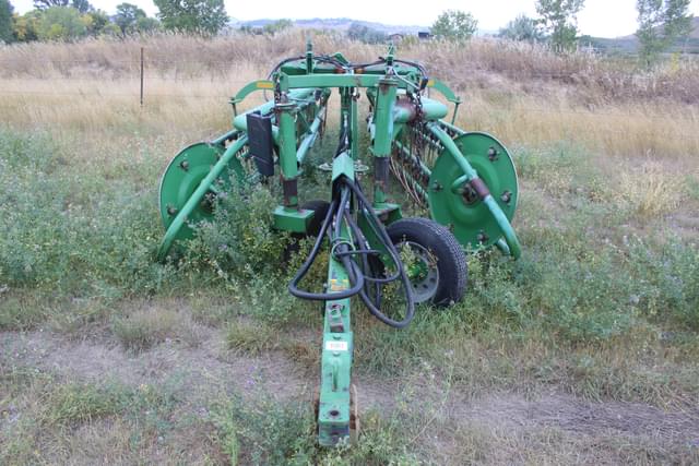 Image of John Deere 705 equipment image 1