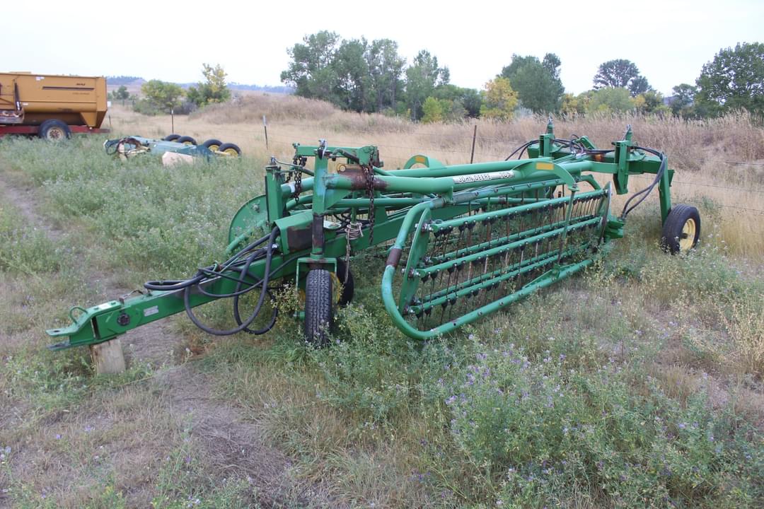 Image of John Deere 705 Primary image