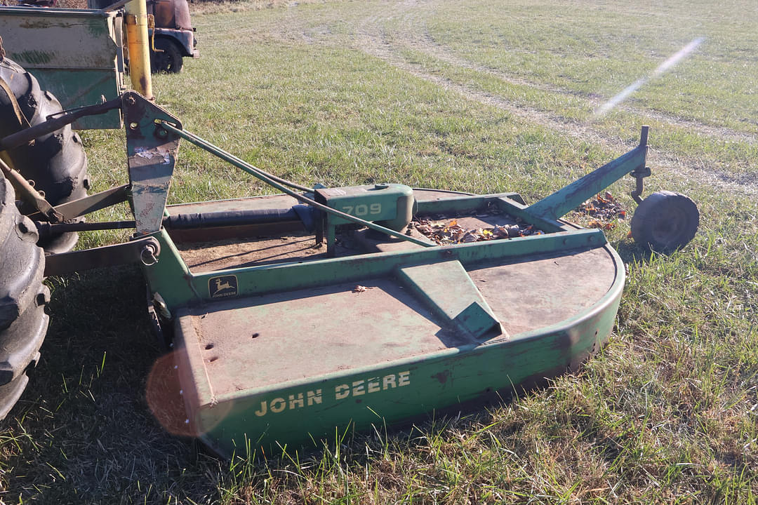 Image of John Deere 709 Primary image