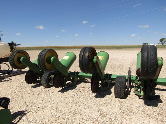 Image of John Deere 71 equipment image 3