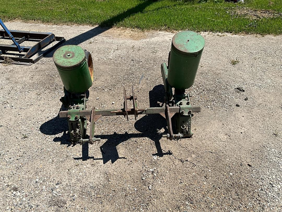 Image of John Deere 71 Primary image