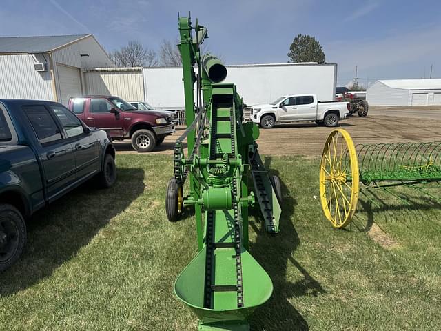 Image of John Deere 71 equipment image 2